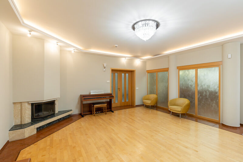 Вилла 11-местная 9-комнатная