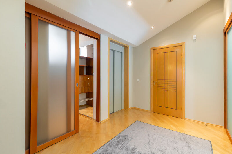 Вилла 11-местная 9-комнатная