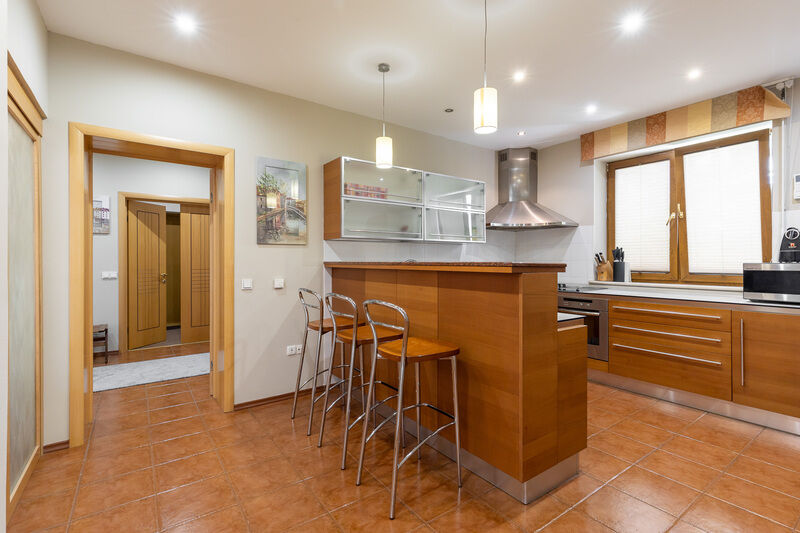 Вилла 11-местная 9-комнатная