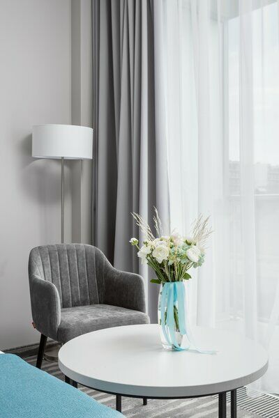 Улучшенный 2-местный (с двумя раздельными кроватями)