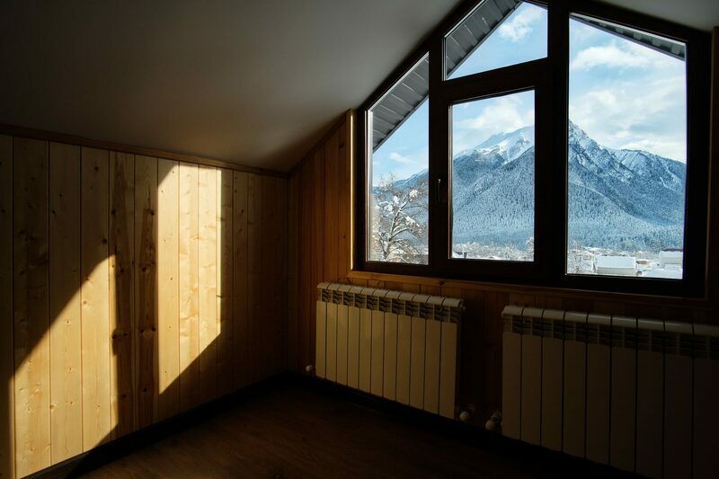 Люкс 4-местный 3-комнатный (100 кв.м)