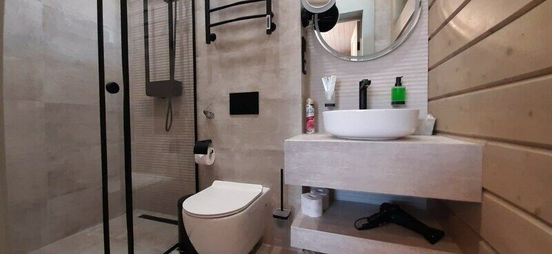 Коттедж Белая Хризантема