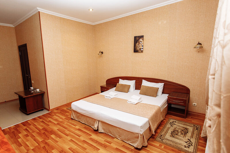 Стандартный 4-местный (с балконом)