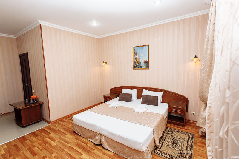 Стандартный 4-местный (с балконом)