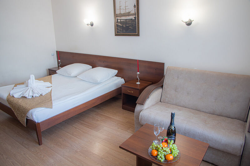 Стандартный 2-местный (DBL с диваном)