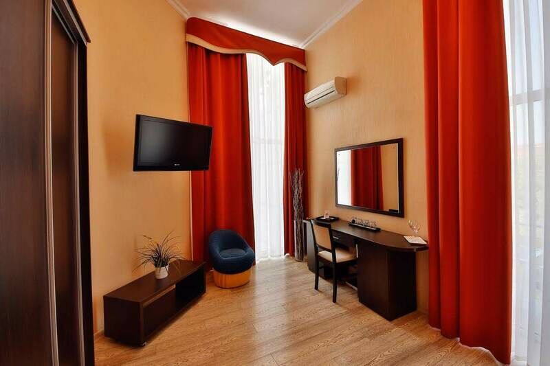 Студия 2-местный 1-комнатный (с балконом)