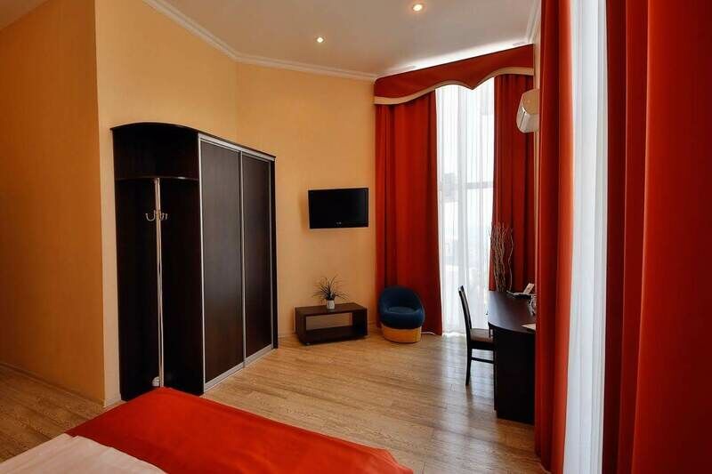 Студия 2-местный 1-комнатный (с балконом)