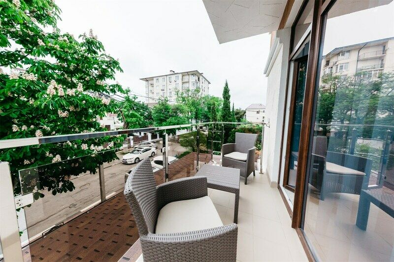 Улучшенный 2-местный 1-комнатный (с балконом)