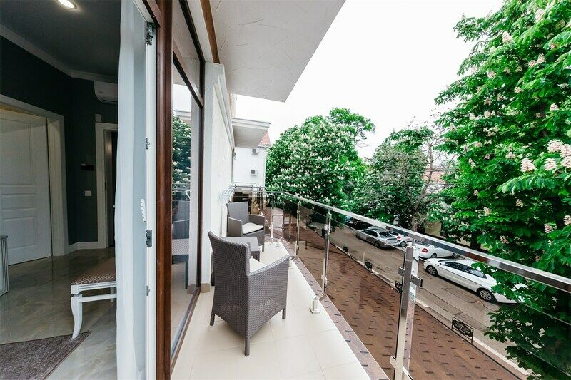 Улучшенный 2-местный 1-комнатный (с балконом)