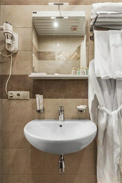 635814944929202010-9adac216-f161-4032-b8da-1fa9781b2e50