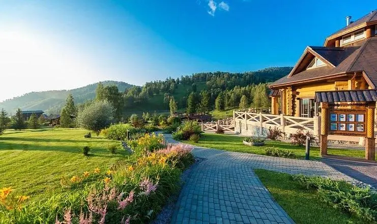 Гостиничный комплекс Космос Коллекшен Алтай Резорт, село Урлу-Аспак, Горный Алтай (Республика Алтай)