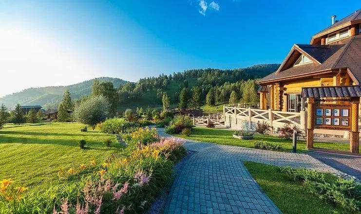 Гостиничный комплекс Космос Коллекшен Алтай Резорт, село Урлу-Аспак, Горный Алтай (Республика Алтай)