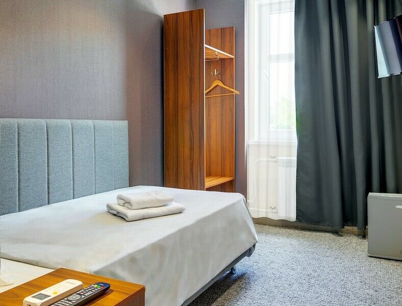 Стандартный 1-местный