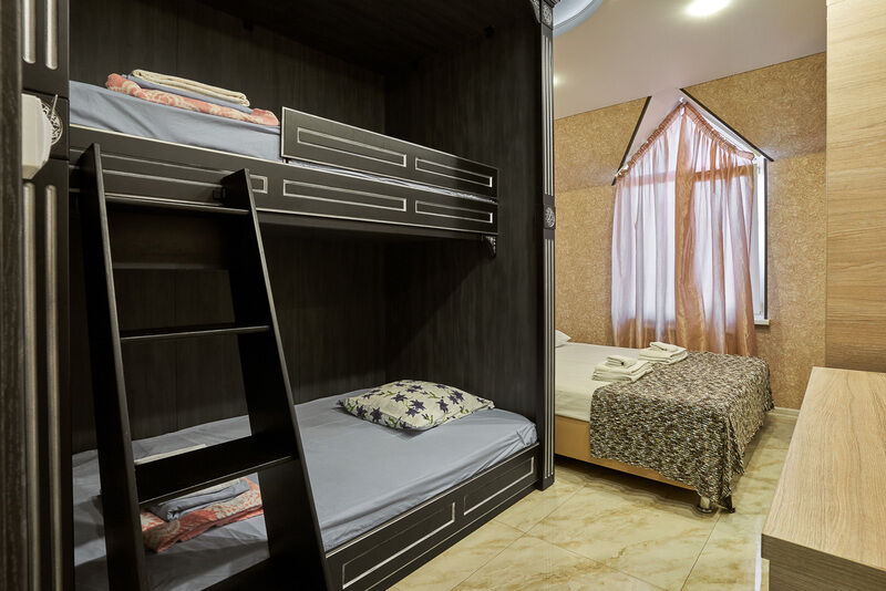 Люкс 4-местный 2-комнатный