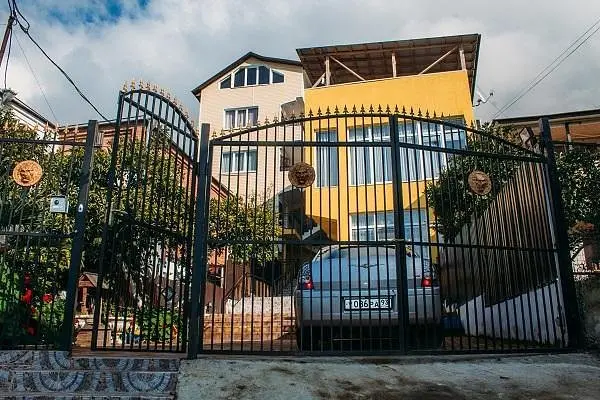 Здание+ | Анна Сария , Гагрский район