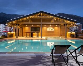Отель Country Hills Resort