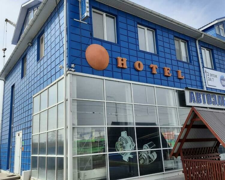 Отель Тюмень на ул.Чаркова, Тюменская область, Тюмень 