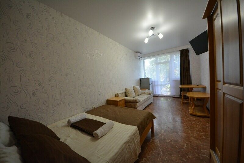 Четырехместный-номер-с-балконом-2