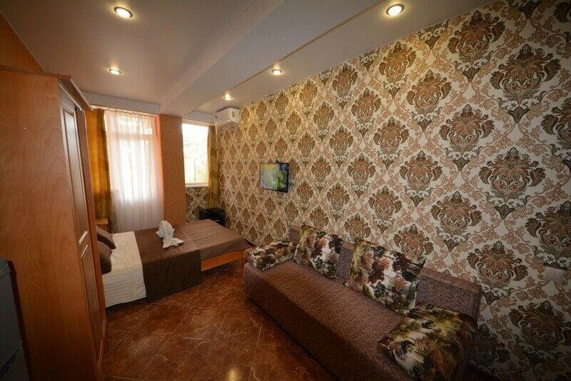 Трехместный-номер-с-балконом-3