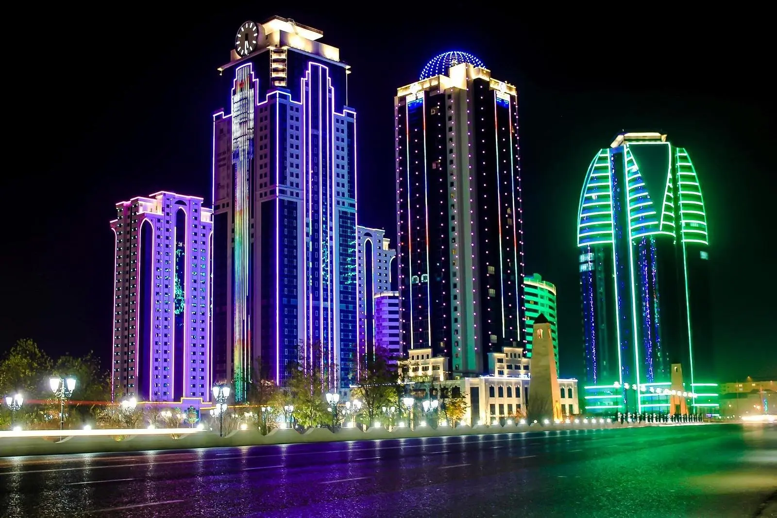 Ночной вид | Cosmos Selection Grozny City, Чеченская Республика