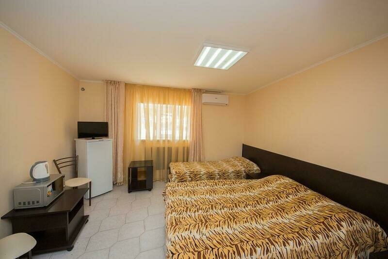 Бюджетный 3-местный