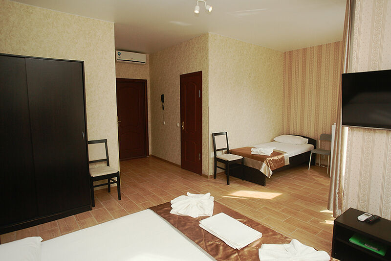 eb824ae13ad84e1d2a6eb5005af9d8ad