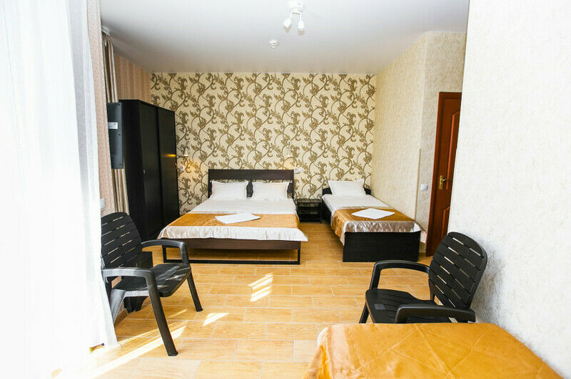 Комфорт 4-местный 2-комнатный (с балконом)