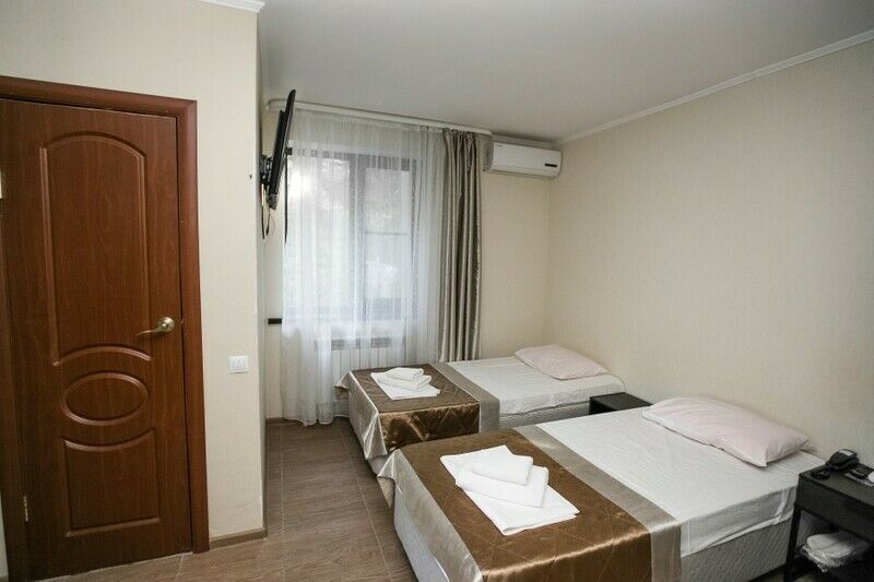 Стандартный 3-местный (с балконом)