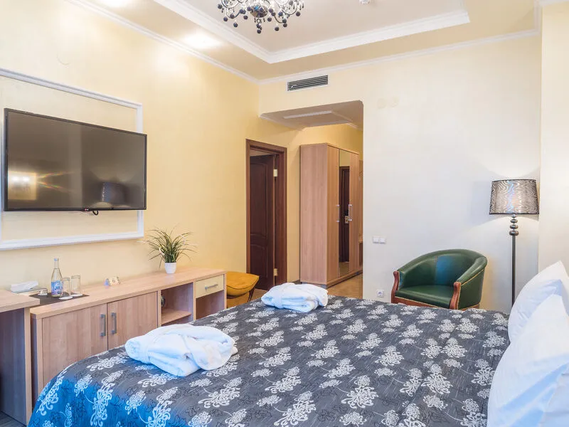 Апартаменты VIP 4-местный 3-комнатный