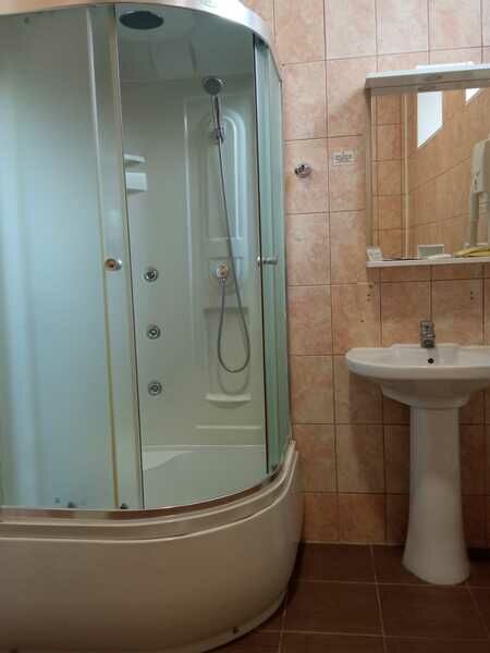 Люкс 2-местный 2-комнатный (Семейный)