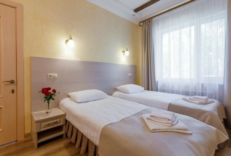 Дом 4-местный (с 2 спальнями)