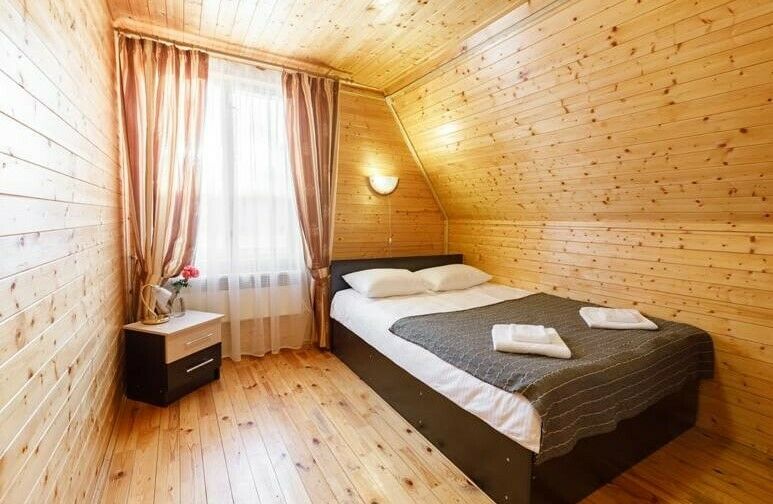 Дом 8-местный (с 4 спальнями)