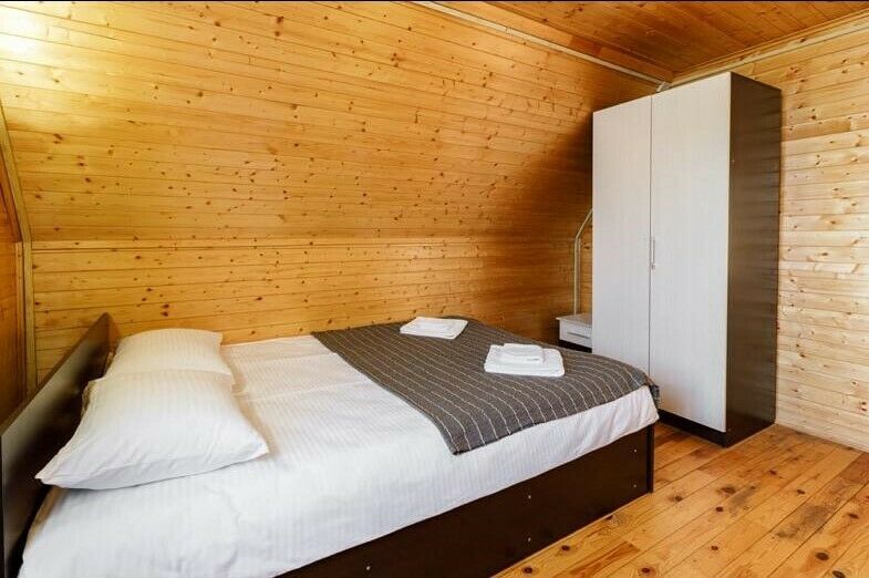 Дом 8-местный (с 4 спальнями)