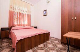 Двухместный номер Economy двуспальная кровать, Гостевой дом Летний Бриз, Вардане