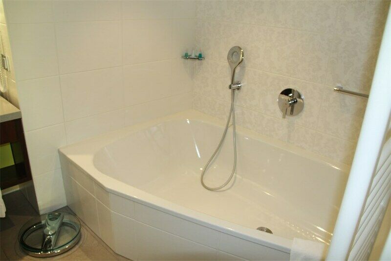 Люкс 2-местный 2-комнатный (DBLTWIN)