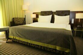 Двухместный номер Comfort двуспальная кровать, Гостиница Амбассадор Отель Калуга, Калуга