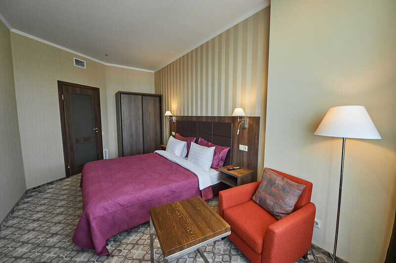 Сюит 2-местный