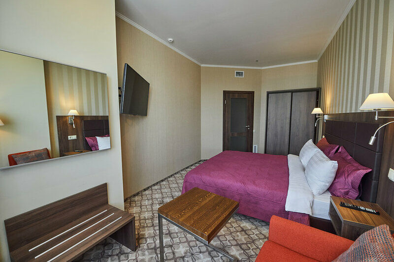 Сюит 2-местный