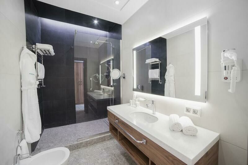 Делюкс 2-местный (Deluxe Mansarda)