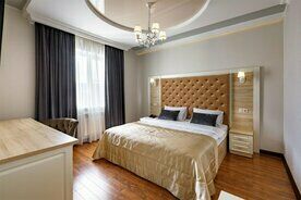 Двухместный номер Superior двуспальная кровать, Гостиница Вилла Маралис, Кемерово