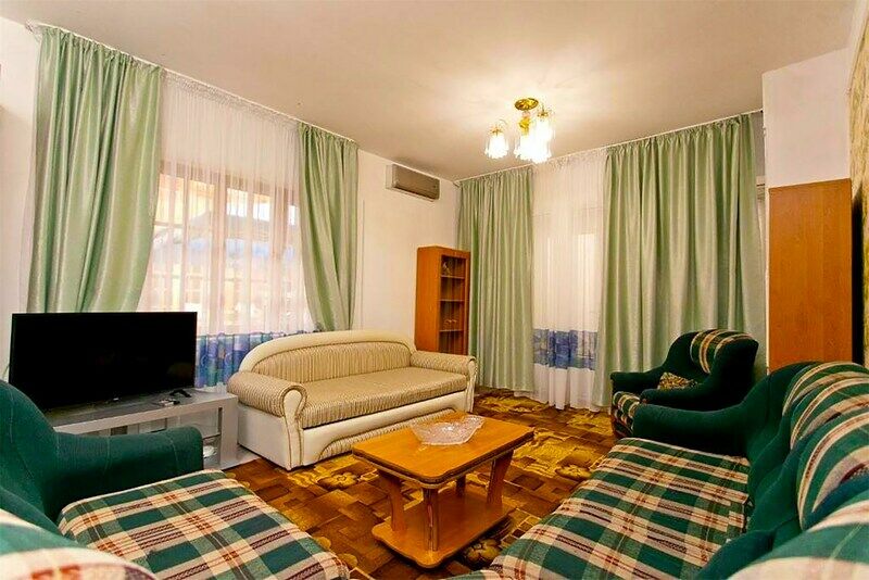 Люкс 5-местный 2-комнатный