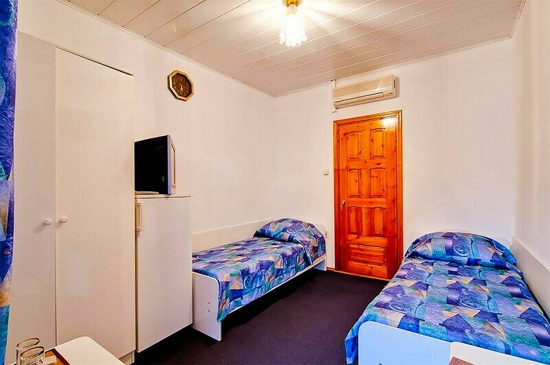 Полулюкс 2-местный с 2 1-спальными кроватями