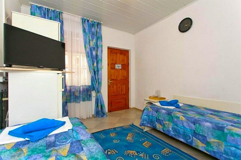 Полулюкс 2-местный с 2 1-спальными кроватями