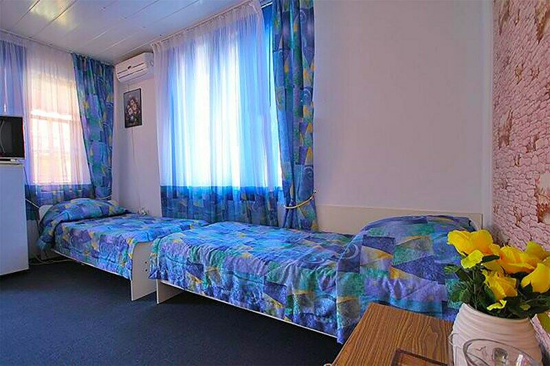 Эконом 3-местный с 3 1-спальными кроватями