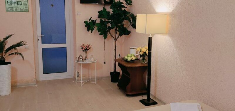 Апартаменты 8-местный (вид на территорию)