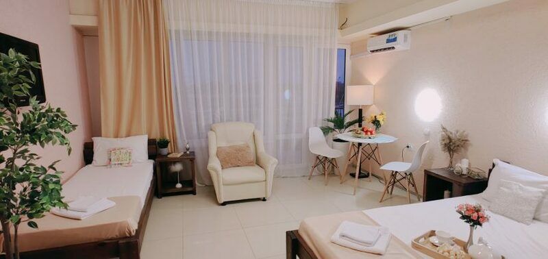 Полулюкс 4-местный (панорамный вид на море)