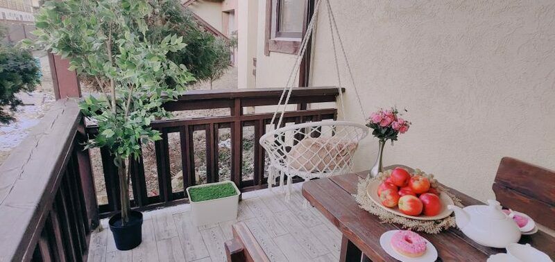 Полулюкс 4-местный (вид на территорию)