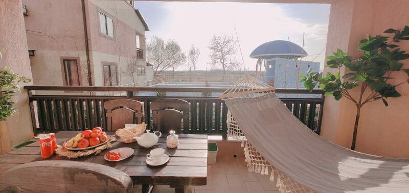 Полулюкс 5-местный (вид на территорию)