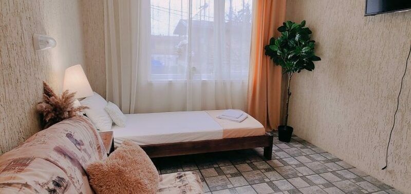 Стандартный 4-местный (вид на территорию)