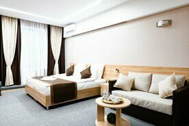 Двухместный люкс двуспальная кровать, Отель Lakshmi, Кингисепп